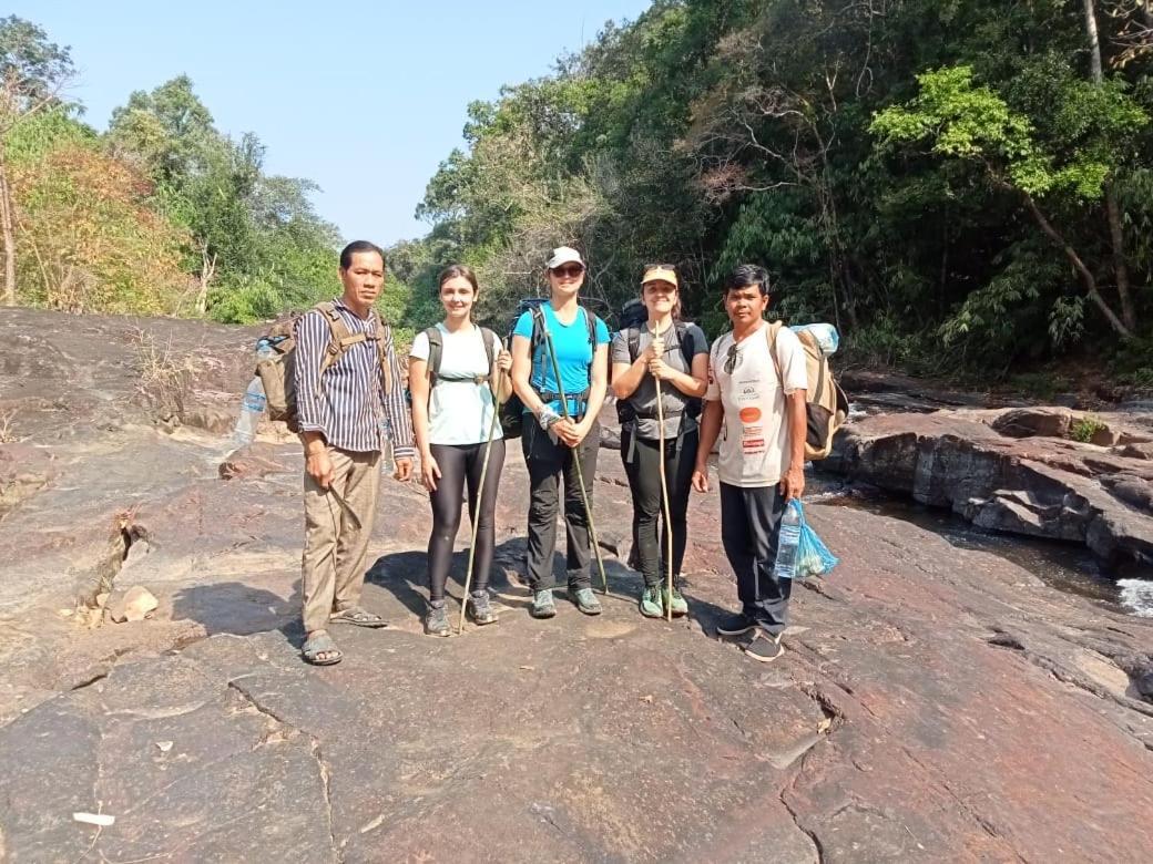 Ratanakiri Farmhouse & Trekking Banlung Buitenkant foto