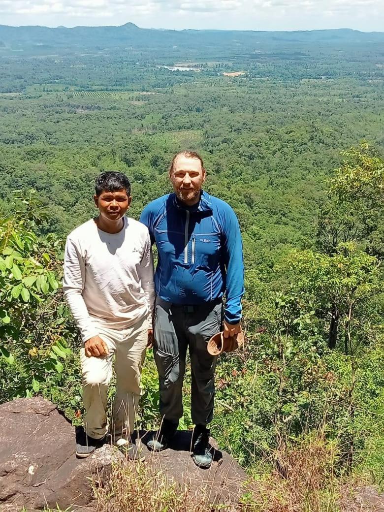 Ratanakiri Farmhouse & Trekking Banlung Buitenkant foto